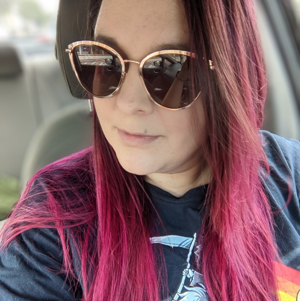 Meet your Posher, Shannon